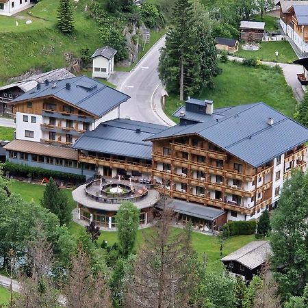 Hotel Kaerntnerhof Heiligenblut Exterior photo